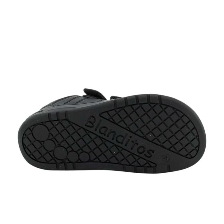 Barefoot Niño Blanditos By Crio's Aneto Negro